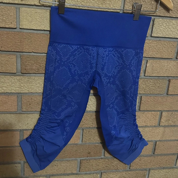 Lululemon In The Flow Crop II Heathered Sapphire Blue Size 6 - Picture 3 of 7